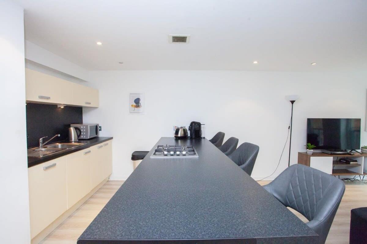 City Centre Apartment W Parking & Hyperoptic Wifi Glasgow Exterior foto